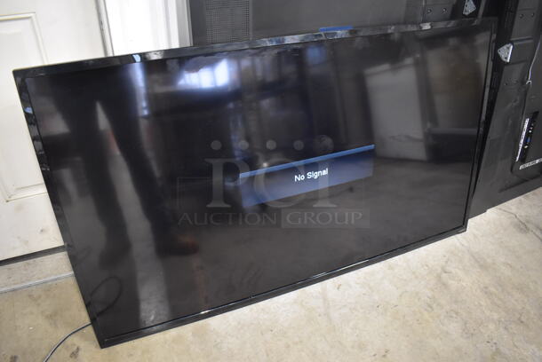Vizio E601i-A3E 60" Television. 120 Volts, 1 Phase. Buyer Must Pick Up - We Will Not Ship This Item. Tested and Working! - Image 6 of 6