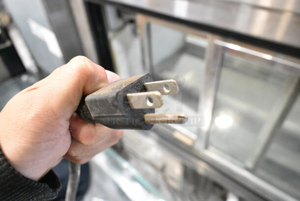 Leader CDL48S/C Metal Commercial Floor Style Deli Display Case Merchandiser. 115 Volts, 1 Phase. Tested and Working! - Image 5 of 6
