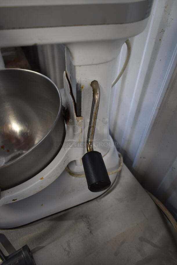 KitchenAid KP26M1XMR Metal Commercial Countertop 6 Quart Planetary Dough Mixer w/ Metal Mixing Bowl and Paddle Attachment. 120 Volts, 1 Phase. Tested and Does Not Power On - Image 5 of 8