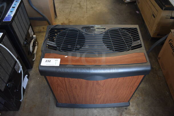 Kenmore Model 758.154140 QuietComfort 14 Wood Pattern Humidifier. 120 Volts, 1 Phase. 24x14x24