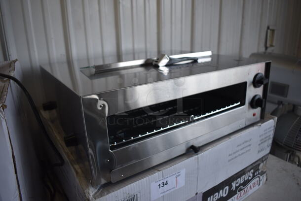 IN ORIGINAL BOX! Avantco 177CPO16TSGL Stainless Steel Commercial Countertop Electric Powered Pizza / Snack Oven w/ Thermostatic Controls. Used a Few Times at Trade Show. 120 Volts, 1 Phase. 24x20x8. Tested and Working! - Image 6 of 8