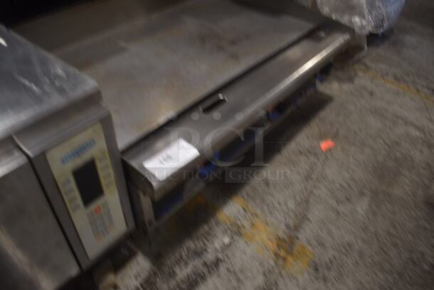 Star Max Stainless Steel Commercial Countertop Propane Gas Powered Flat Top Griddle.  - Image 2 of 4