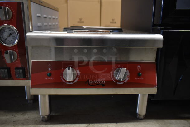 BRAND NEW SCRATCH AND DENT! Avantco 177CER200 Stainless Steel Commercial Countertop Electric Powered 2 Burner Hot Plate Range. 208/240 Volts, 1 Phase. Tested and Working! - Image 3 of 4