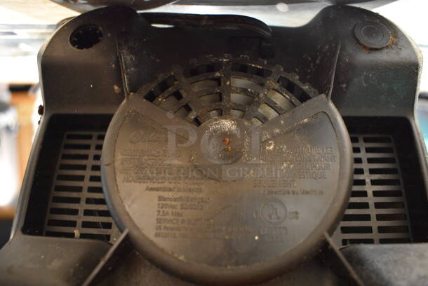 Oster Metal Commercial Countertop Blender w/ Pitcher. Missing Lid. 120 Volts, 1 Phase. 7x8x14. Item Was in Working Condition on Last Day of Business. (bar) - Image 4 of 4