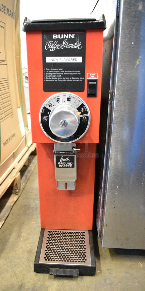 Bunn G3 HD RED Metal Commercial Countertop Coffee Bean Grinder. 120 Volts, 1 Phase. Tested and Working!  - Image 3 of 7