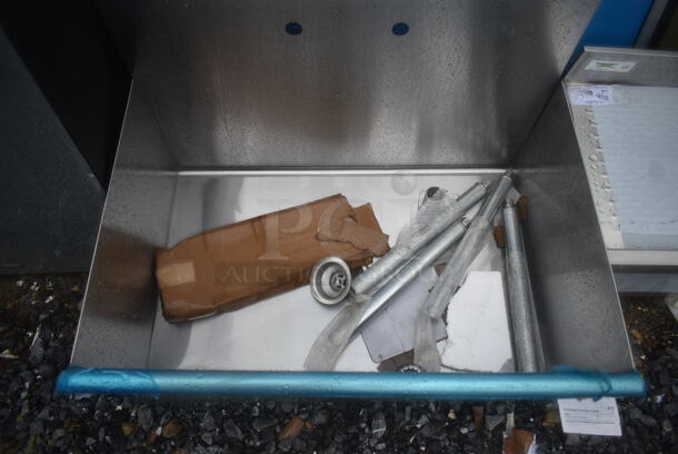 BRAND NEW SCRATCH AND DENT! Stainless Steel Single Bay Sink. - Image 3 of 4