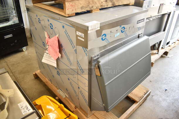 BRAND NEW SCRATCH AND DENT! 2023 Scotsman MC1030MA-32A Stainless Steel Commercial Ice Head on 2023 Scotsman ICS730-A Stainless Steel Bin w/ Scotsman LQ1BASE Stand and Gray Poly Ice Cart. 208/230 Volts, 1 Phase. 31x24x29, 31x48x36, 45x32.5x39 - Image 7 of 12