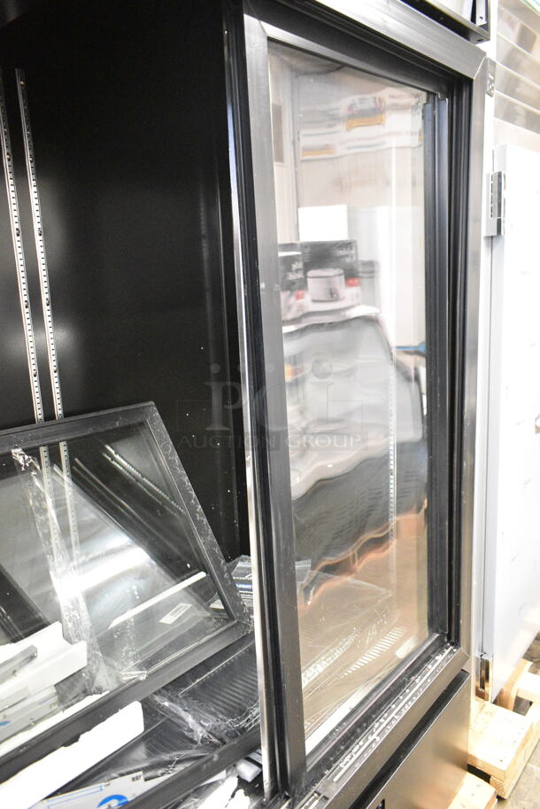 BRAND NEW SCRATCH AND DENT! Beverage Air MMR66HC-1-BB MarketMax 75" Black Glass Sliding Door Merchandiser Refrigerator with Black Interior. 2 Doors w/ Broken Glass, See Pictures. 115 Volts, 1 Phase. Tested and Powers On But Does Not Get Cold - Image 5 of 10