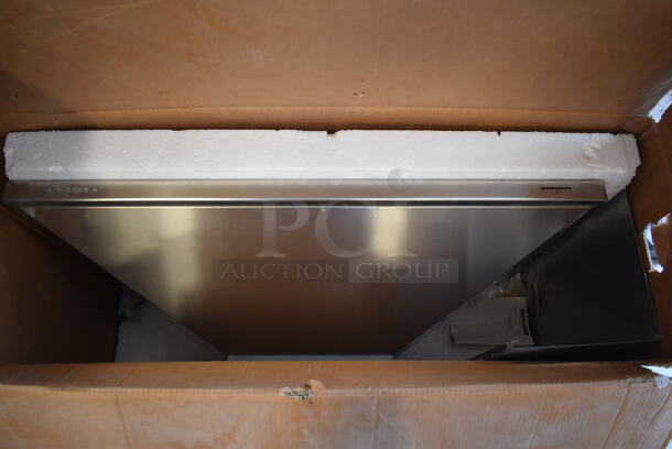 BRAND NEW SCRATCH AND DENT! Zephyr Venezia ZVE-E42S Stainless Steel 42 Inch 700 CFM Wall Mount Range Hood. Stock Picture Used For Gallery Picture. - Image 2 of 12