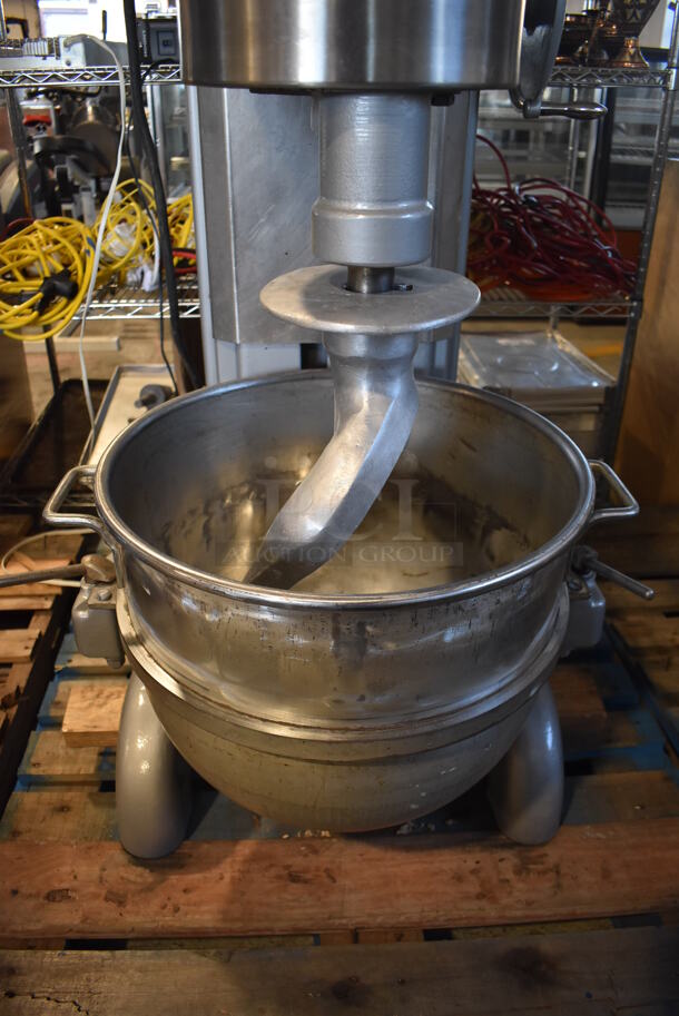 REFURBISHED! Hobart Metal Commercial Floor Style 60 Quart Planetary Dough Mixer w/ Stainless Steel Mixing Bowl and Dough Hook Attachment. Unit Has Been Professionally Refurbished! 208 Volts, 1 Phase. 28x40x56 - Image 4 of 7