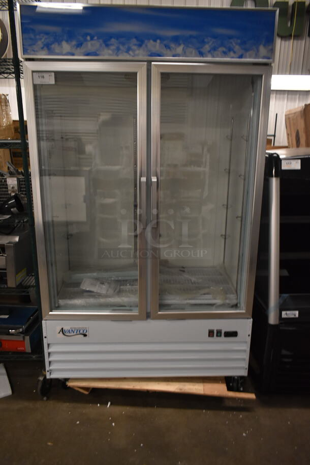 BRAND NEW SCRATCH AND DENT! 2023 Avantco 178GDC40HCW Metal Commercial 48" White Swing Glass Door Merchandiser Refrigerator with LED Lighting and Poly Coated Racks. 115 Volts, 1 Phase. Tested and Working! - Image 2 of 6