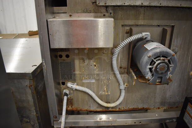 Blodgett Mark V Stainless Steel Commercial Electric Powered Full Size Convection Oven w/ Solid Doors and Thermostatic Controls on Metal Legs. 200-230 Volts, 3 Phase. 38x40x55 - Image 5 of 5