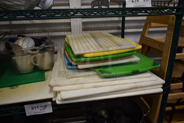 ALL ONE MONEY! Tier Lot of Various Items Including Cutting Boards - Image 2 of 4