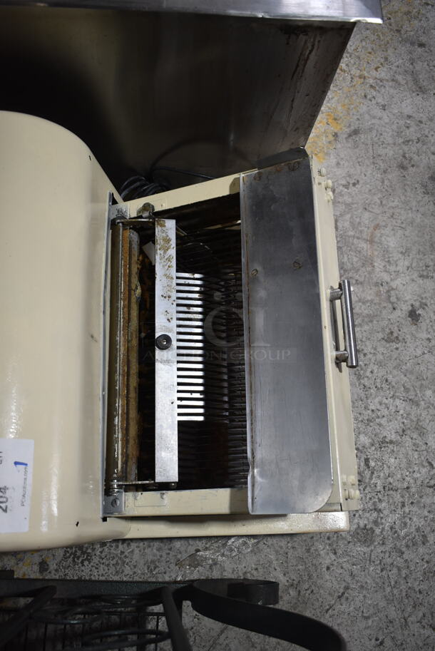 US Slicing MB Metal Commercial Countertop Bread Loaf Slicer. 115 Volts, 1 Phase. Tested and Working! - Image 5 of 6