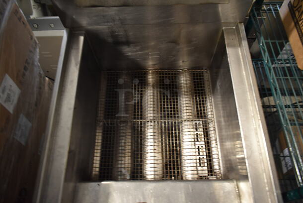 Henny Penny OFG-341 Stainless Steel Commercial Floor Style Natural Gas Powered Deep Fat Fryer w/ 2 Metal Fry Baskets. 80,000 BTU.  - Image 3 of 7