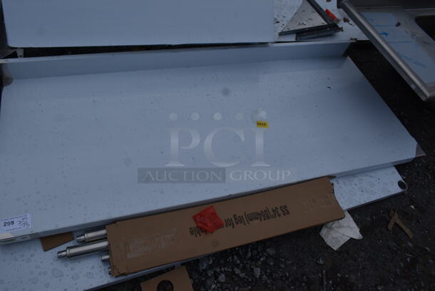 BRAND NEW SCRATCH AND DENT! Regency 600TSB3072S 30" x 72" 16-Gauge Stainless Steel Commercial Work Table with 4" Backsplash and Undershelf - Image 3 of 6