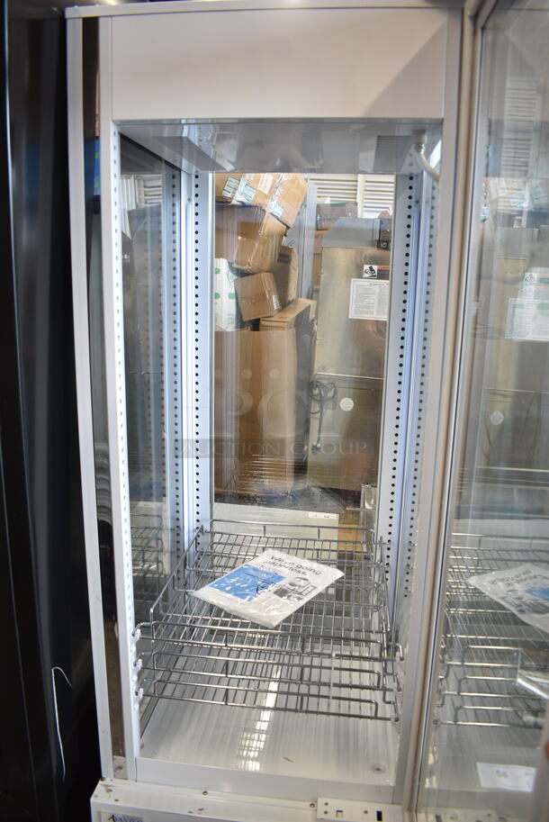 BRAND NEW SCRATCH AND DENT! Avantco 193GD4C15HCW Metal Commercial  White 4-Sided Glass Refrigerated Display Case on Commercial Casters. 110-120 Volts, 1 Phase. Tested and Working! - Image 5 of 7