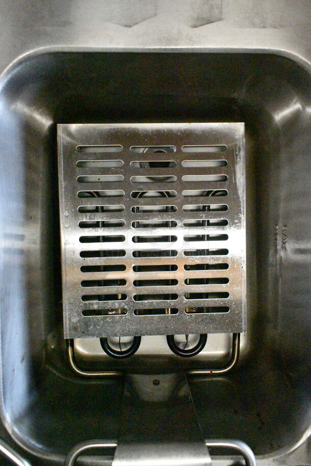 BRAND NEW SCRATCH AND DENT! 2024 Crosson EF-6V-2 Stainless Steel Commercial Countertop Electric Powered Single Bay Fryer w/ Fry Basket. 120 Volts, 1 Phase. - Image 6 of 7