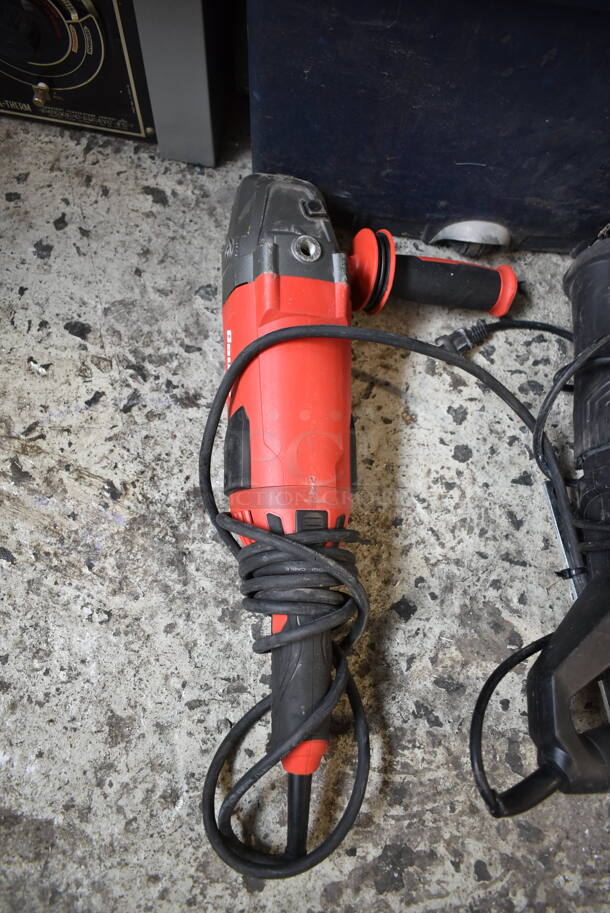 Bauer 1962E-B 7" Angle Grinder, Warrior 57806 Reciprocating Saw and Tool Box. Tested and Working! - Image 5 of 10