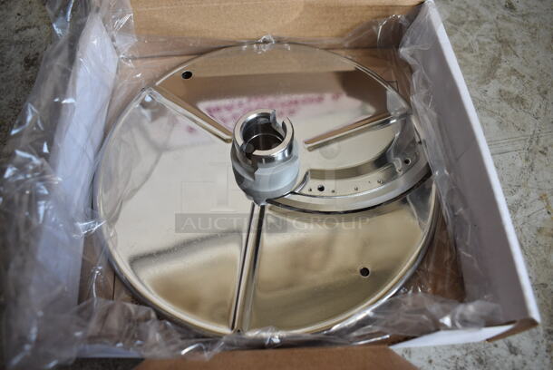 BRAND NEW IN BOX! 928D564SLC Stainless 
Steel Food Processor Slicing Blade. 7x7x2