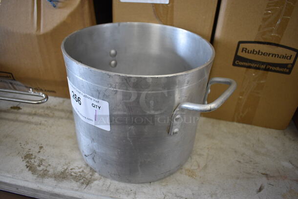 Metal Stock Pot. 13x10x8.5 - Image 2 of 3