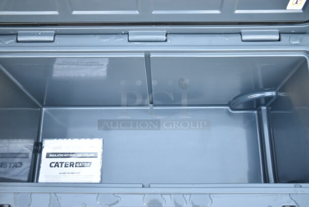 BRAND NEW SCRATCH AND DENT! CaterGator CG100CHR Charcoal 110 Qt. Rotomolded Extreme Outdoor Cooler / Ice Chest - Image 4 of 5