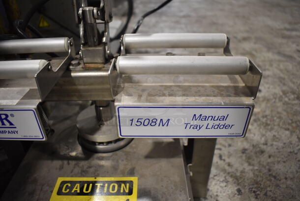 Oliver 1508 M Metal Commercial Countertop Tray Lidder Sealer. 115 Volts, 1 Phase. 16x26x23.5. Tested and Working! - Image 4 of 7