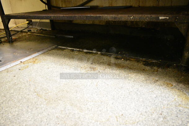 Metal Commercial Electric Powered 4 Well Steam Table w/ Over Shelf and Under Shelf. This Unit Was In Working Condition When the Restaurant Closed. (kitchen) - Image 6 of 12