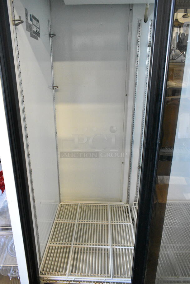 Hussmann RR0361G31 Metal Commercial 2 Door Reach In Cooler Merchandiser. 115 Volts, 1 Phase. Tested and Working! - Image 3 of 5