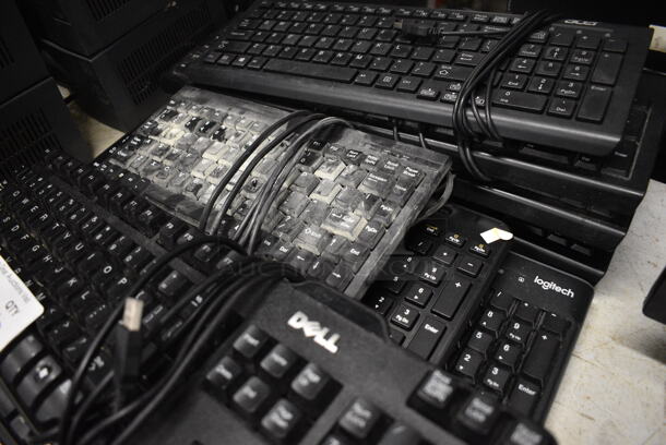 ALL ONE MONEY! Lot of 10 Various Computer Keyboards! Includes 17x6x1 - Image 4 of 4