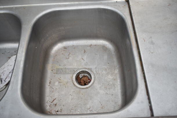 Stainless Steel Commercial 3 Bay Sink w/ Right Side Drain Board, Faucet and Handles. Bays 16x16x9 - Image 3 of 8