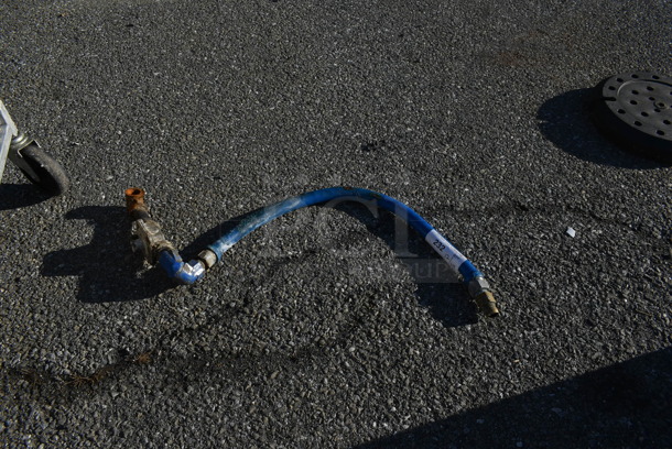 Gas Hose - Image 1 of 4