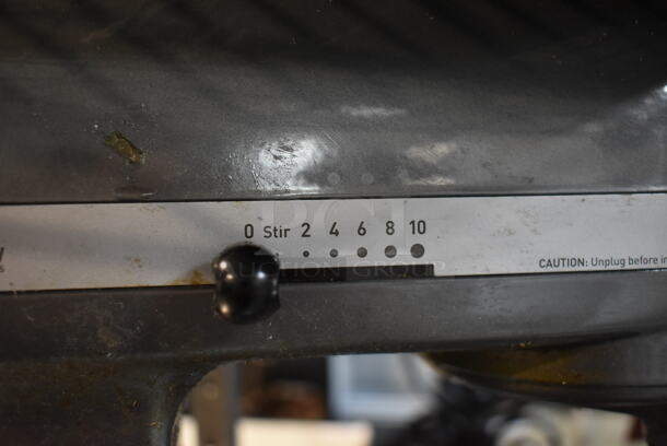 KitchenAid KP26M1CPM Professional 600 Metal Commercial Countertop 6 Quart Planetary Dough Mixer w/ Metal Bowl, Dough Hook, Whisk and 2 Paddle Attachments. 120 Volts, 1 Phase. Tested and Working! - Image 6 of 7