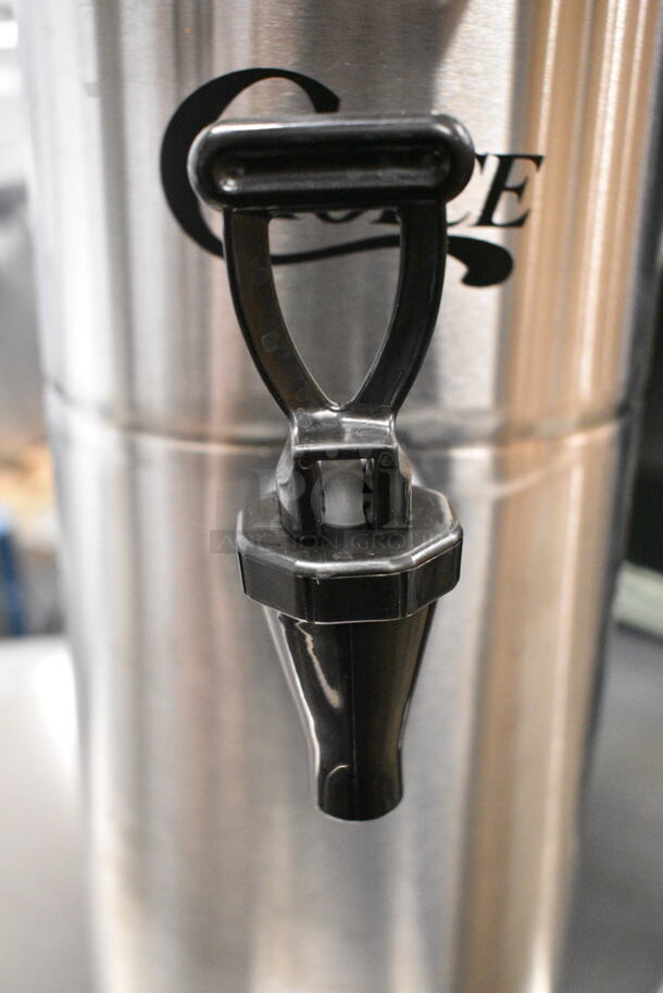 2 BRAND NEW SCRATCH AND DENT! Choice 407ITD4GS 4 Gallon Slim Iced Tea Dispenser. 2 Times Your Bid!  - Image 7 of 8