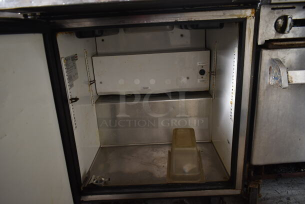 True TSSU-27-12M-B Stainless Steel Commercial Sandwich Salad Prep Table Bain Marie Mega Top on Commercial Casters. 115 Volts, 1 Phase. Tested and Working! - Image 5 of 6