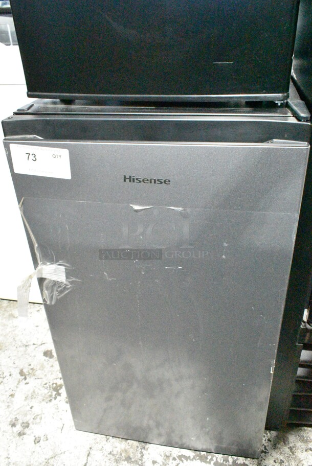 Hisense 32KHS207998 Mini Cooler. 115 Volts, 1 Phase. Tested and Powers On But Does Not Get Cold - Image 1 of 5