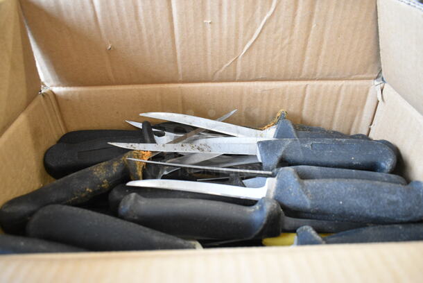40 SHARPENED Stainless Steel Knives Including Fillet Knives. 40 Times Your Bid!  - Image 2 of 5