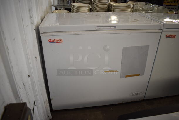 Galaxy 177CF7 Metal Chest Freezer. 115 Volts, 1 Phase. 38x22x33.5. Tested and Working! - Image 2 of 6