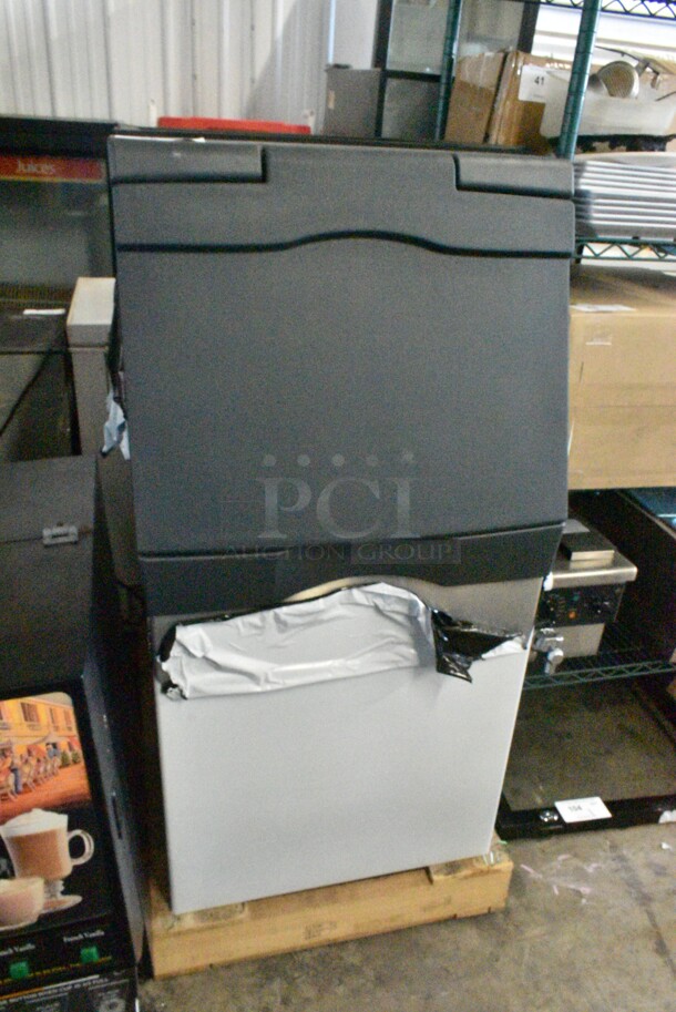 BRAND NEW SCRATCH AND DENT! 2021 Scotsman B322S Ice Storage Bin 370 lb. Stainless Steel Exterior - Image 2 of 10