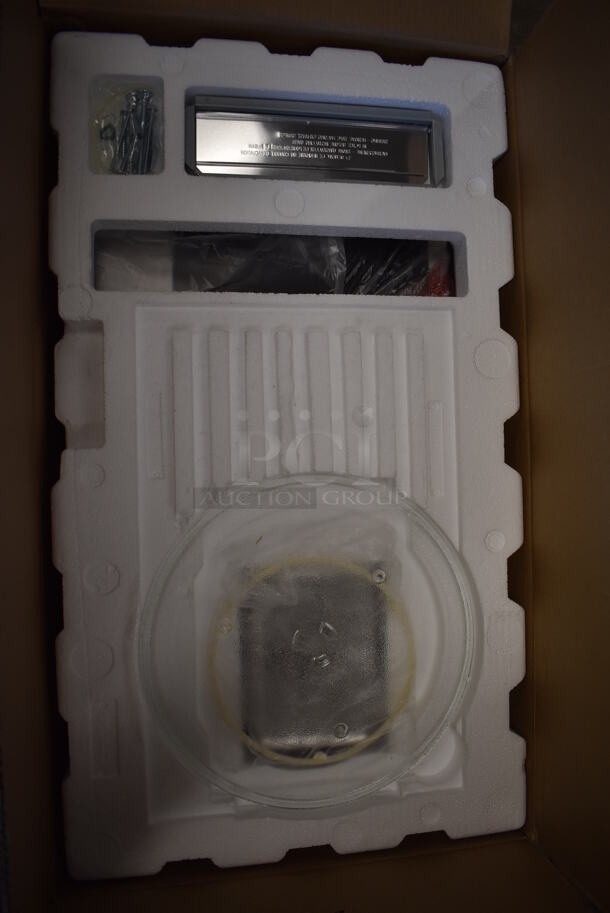 BRAND NEW SCRATCH AND DENT! Frigidaire GMOS1964AF Stainless Steel Over Range Microwave Oven. Stock Picture Used For Gallery Picture. - Image 3 of 6