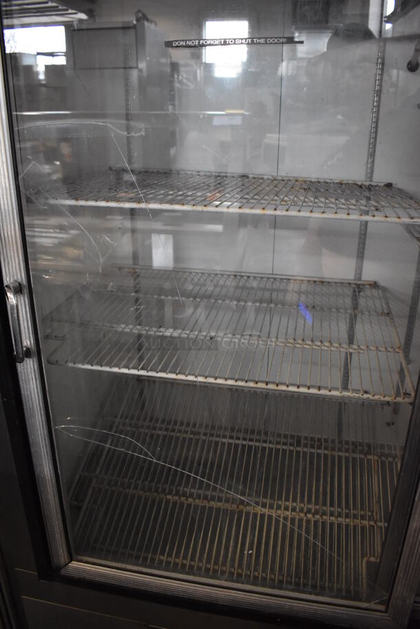 CustomCool Metal Commercial 2 Door Reach In Cooler Merchandiser w/ Metal Racks. 115 Volts, 1 Phase. Tested and Working! - Image 5 of 5