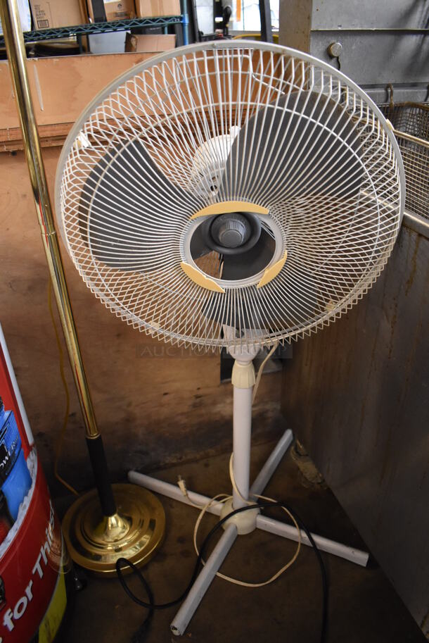 ALL ONE MONEY! Gold Finish Metal Lamp w/ Extra Shade and Floor Fan. Includes 20x18x41 - Image 2 of 4