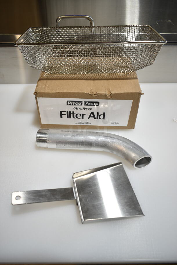 BRAND NEW SCRATCH AND DENT! 2024 Pitco Frialator P14 Stainless Steel Commercial Portable Fryer Oil Filter Machine. 120 Volts, 1 Phase.  - Image 5 of 8