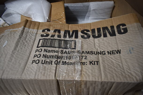 BRAND NEW SCRATCH AND DENT! Samsung 1010172 Black Frame Display - Image 3 of 7