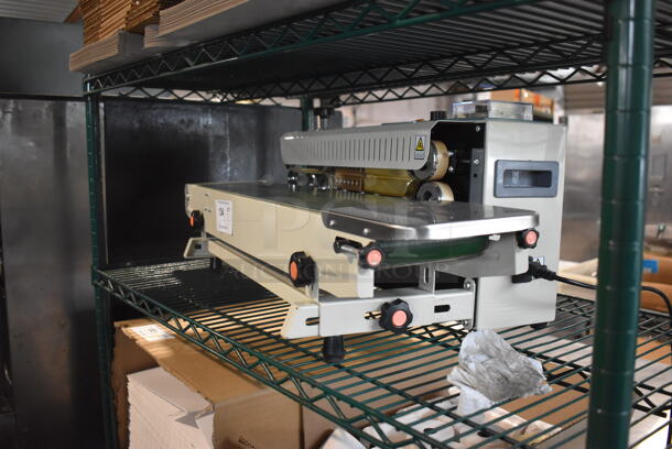 Metal Commercial Countertop Conveyor. 110 Volts, 1 Phase. - Image 3 of 4