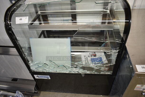 BRAND NEW SCRATCH AND DENT! Avantco Metal Commercial Floor Style Deli Display Case Merchandiser. See Pictures for Broken Glass. Tested and Working! - Image 3 of 5