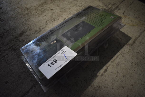 Universal Hardware Heavy Duty Commercial Door Closer - Image 2 of 3