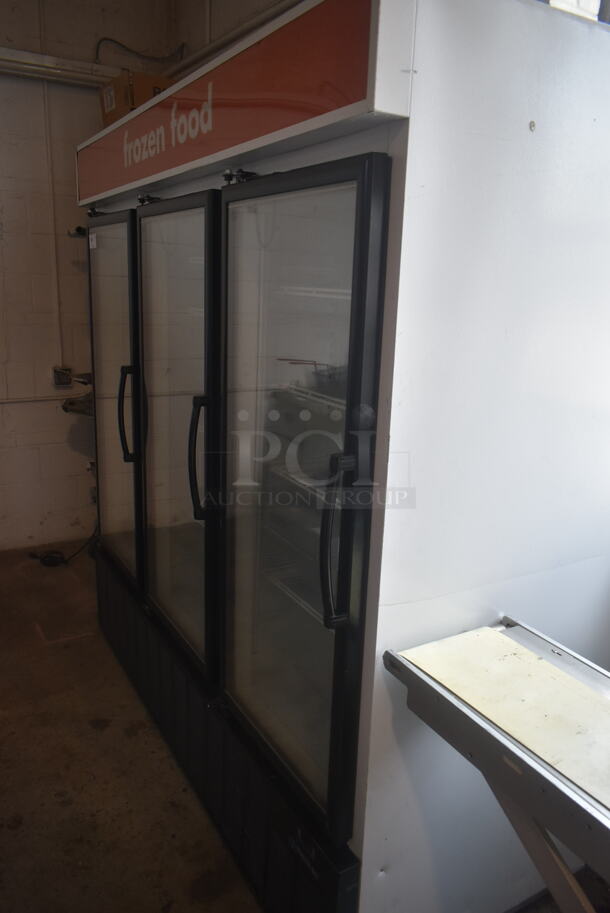 Master-Bilt BLG-74HDA Metal Commercial 3 Door Reach In Freezer Merchandiser w/ Poly Coated Racks. 208-230 Volts, 1 Phase. Tested and Working! - Image 3 of 8