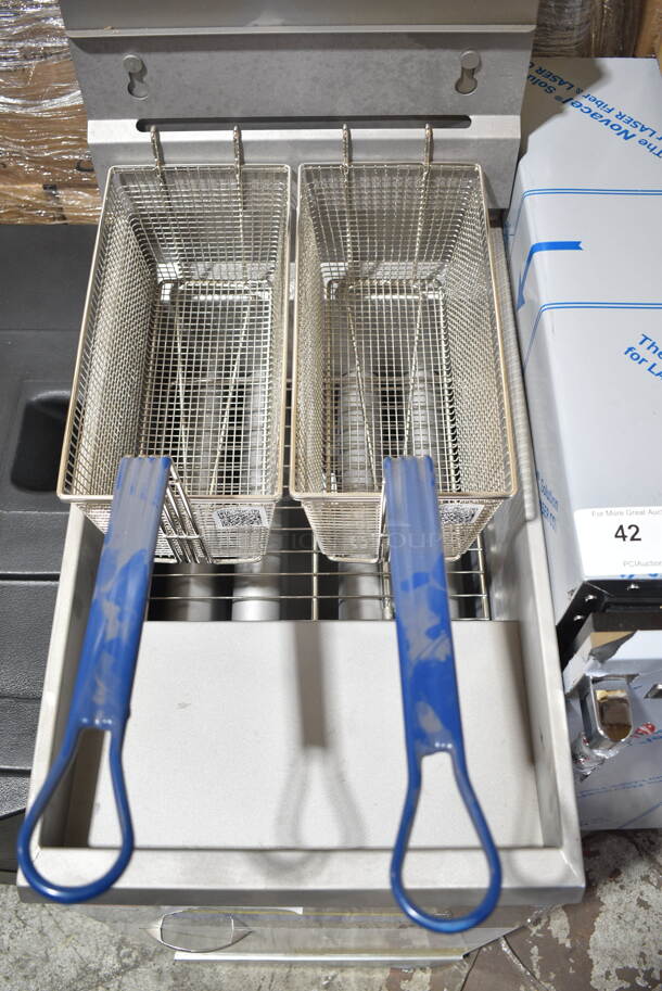 BRAND NEW! 2021 Pitco Frialator 45C Stainless Steel Commercial Floor Style Natural Gas Powered Deep Fat Fryer w/ 2 Metal Fry Baskets. 122,000 BTU.  - Image 5 of 9