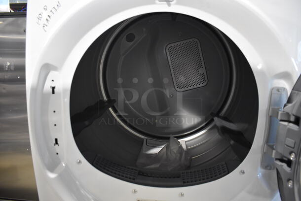 BRAND NEW SCRATCH AND DENT! GE GFD55ESSN1WW Metal Front Load Dryer. 120/208/240 Volts, 1 Phase. 28x32x39.5 - Image 6 of 8